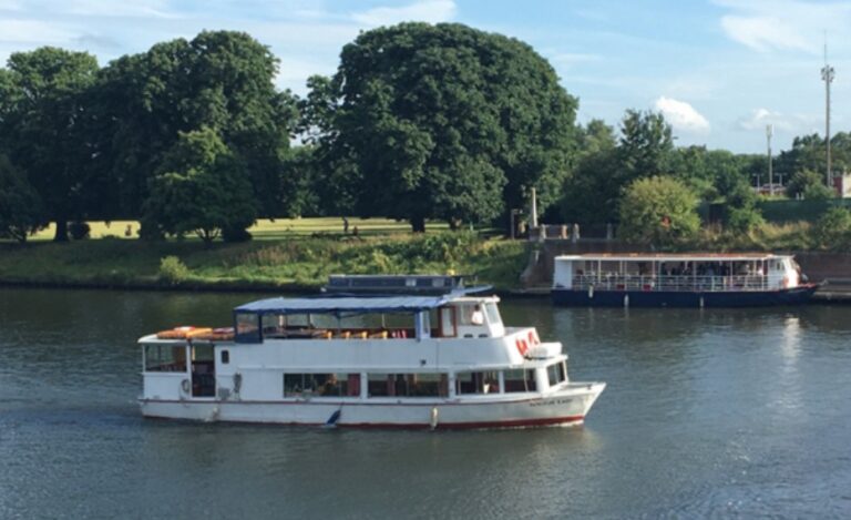 Shepperton Cruise in Surrey