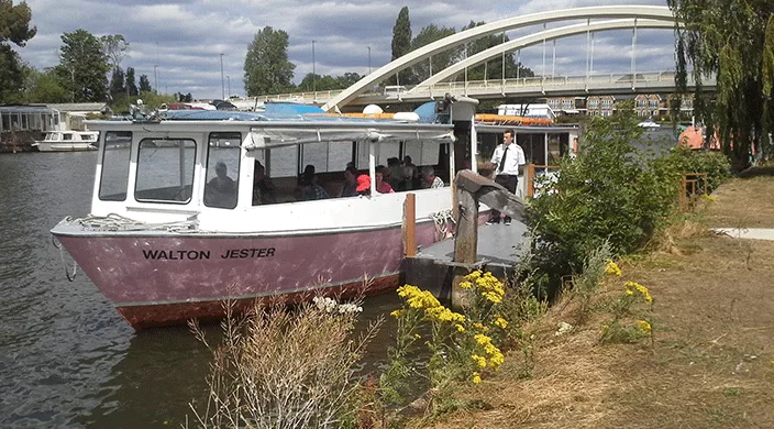 Boat Hire in Surrey
